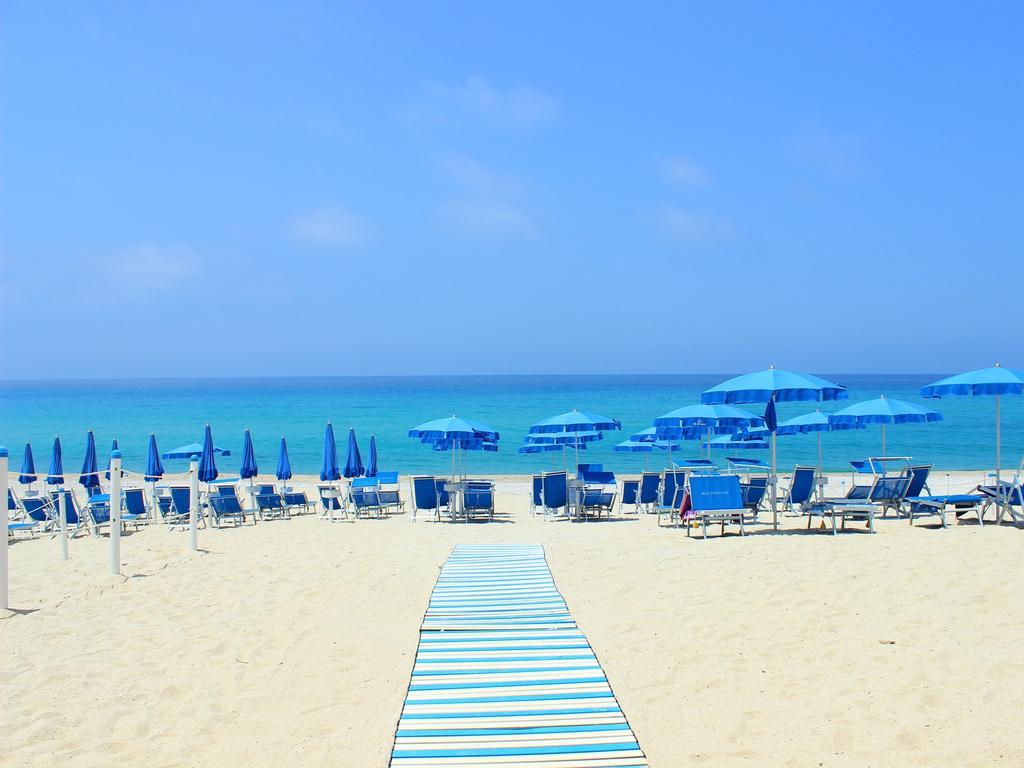 Blu Tropical Resort زامبروني المظهر الخارجي الصورة