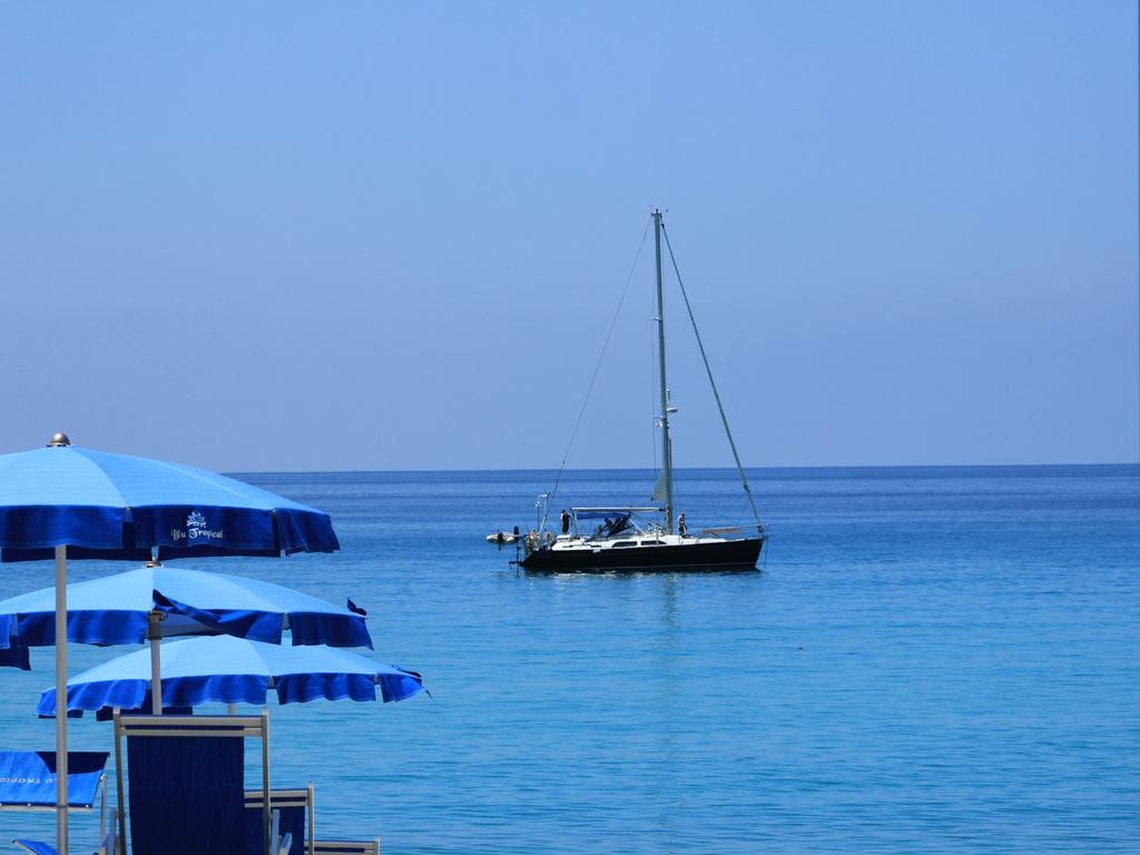 Blu Tropical Resort زامبروني المظهر الخارجي الصورة