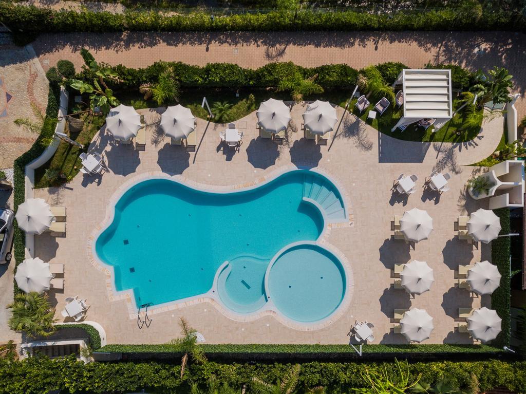 Blu Tropical Resort زامبروني المظهر الخارجي الصورة